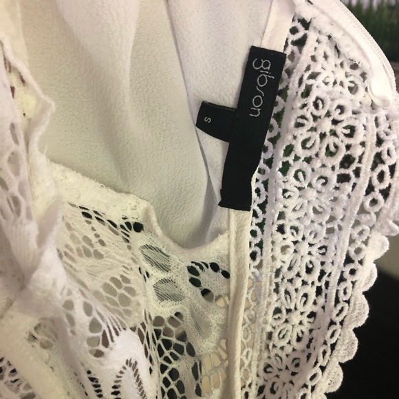 White lacy Gibson top 😇 - Picture 5 of 8